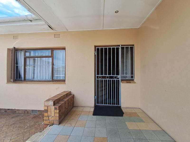 5 Bedroom Property for Sale in Richmond Estate Western Cape